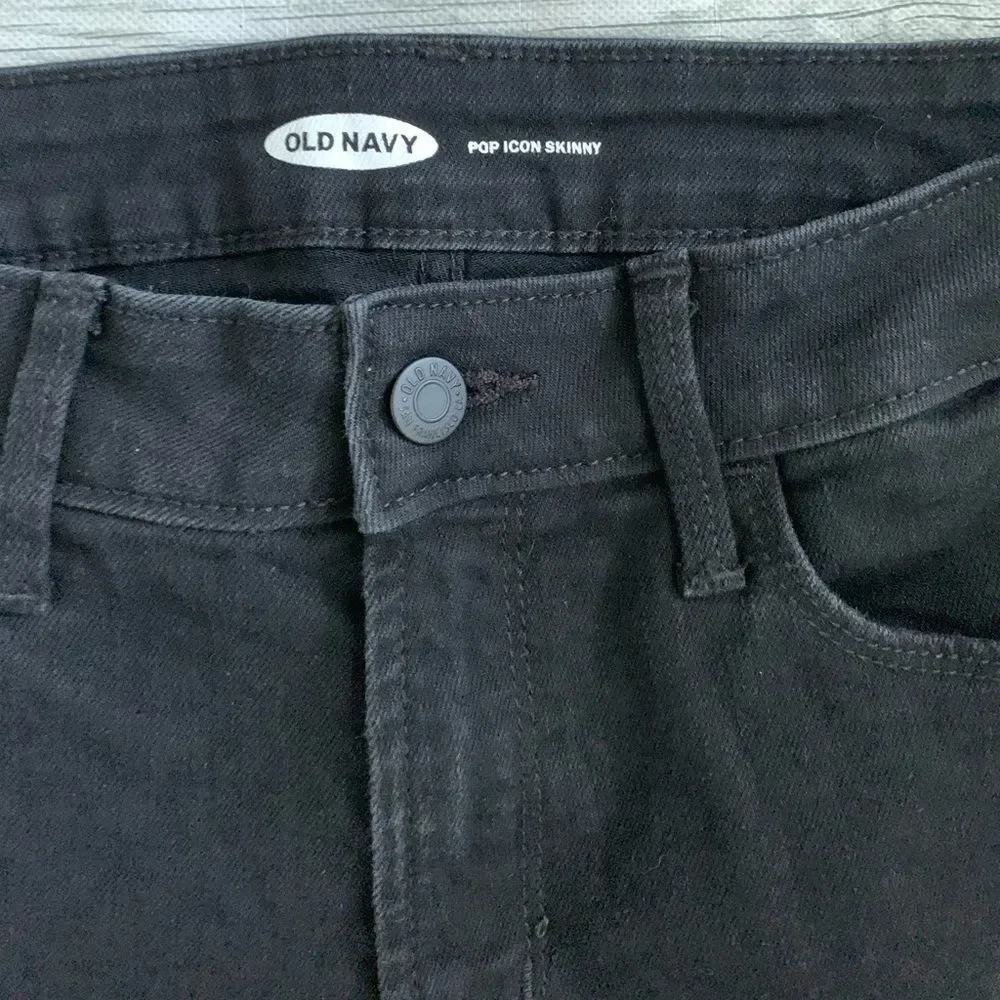 Old Navy black pop